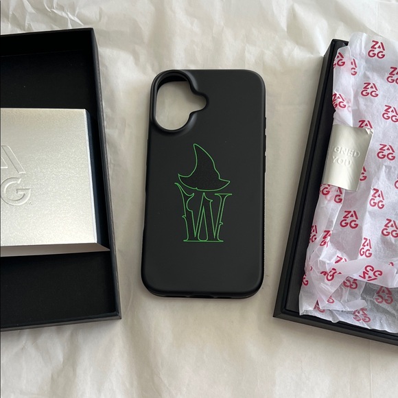 ZAGG Wicked Limited Edition - Picture 2 of 9